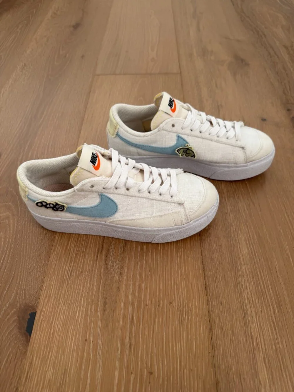 Nike Shoes Womens 5.5 Sneakers White Blazer Lo Platform DJ6376-100 Air Sprung